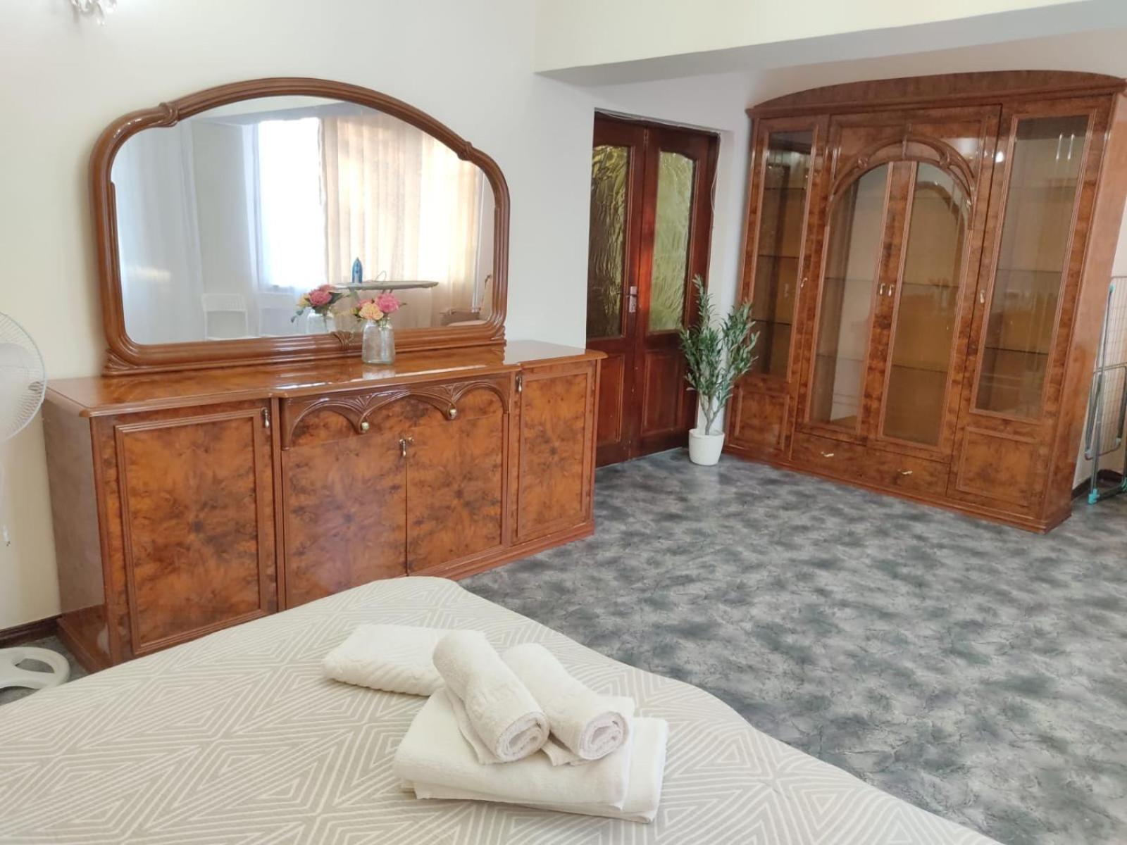 Like Home Apartments&Rooms Ałma Ata Zewnętrze zdjęcie